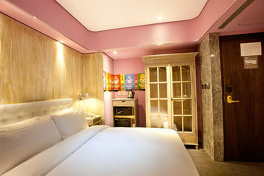 Inhouse Hotel Taipei Esterno foto